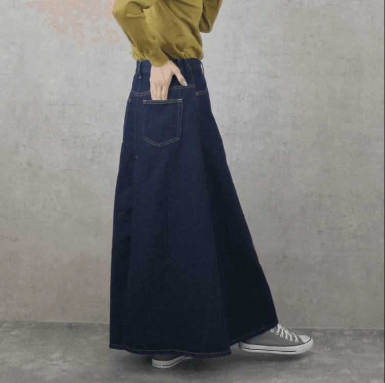 フロアまでのゆったりデニムフレアスカート