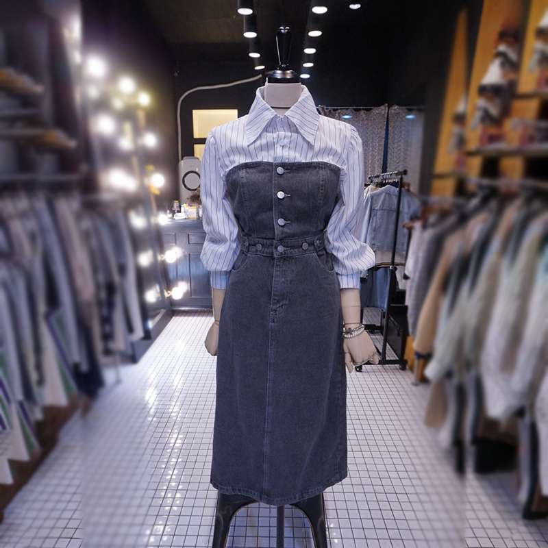 カジュアルスタイル　デニムシャツドッキングスカート　サロペット