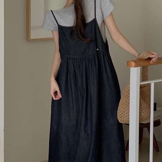 カジュアルスタイル　 ゆったりデニムサロペットスカート