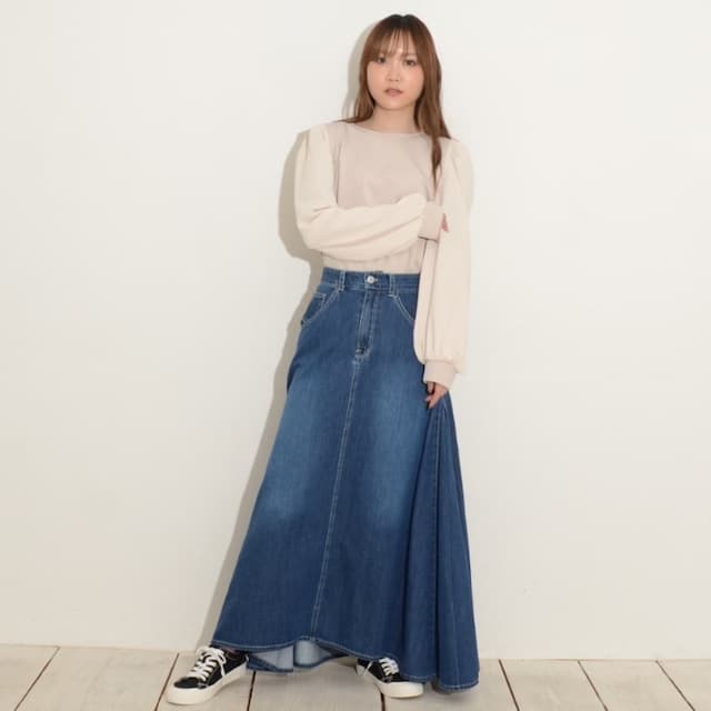 ゆったりシルエットデニムロングスカート