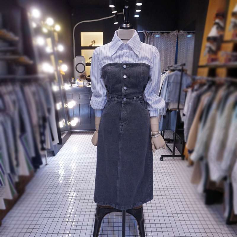 カジュアルスタイル　デニムシャツドッキングスカート　サロペット