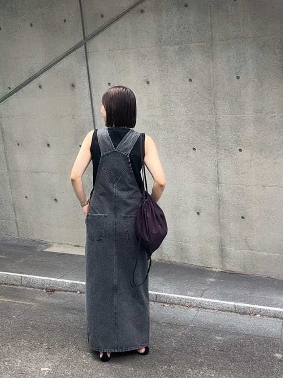 デニムスカート 長さのあるマキシ丈サロペットスカート