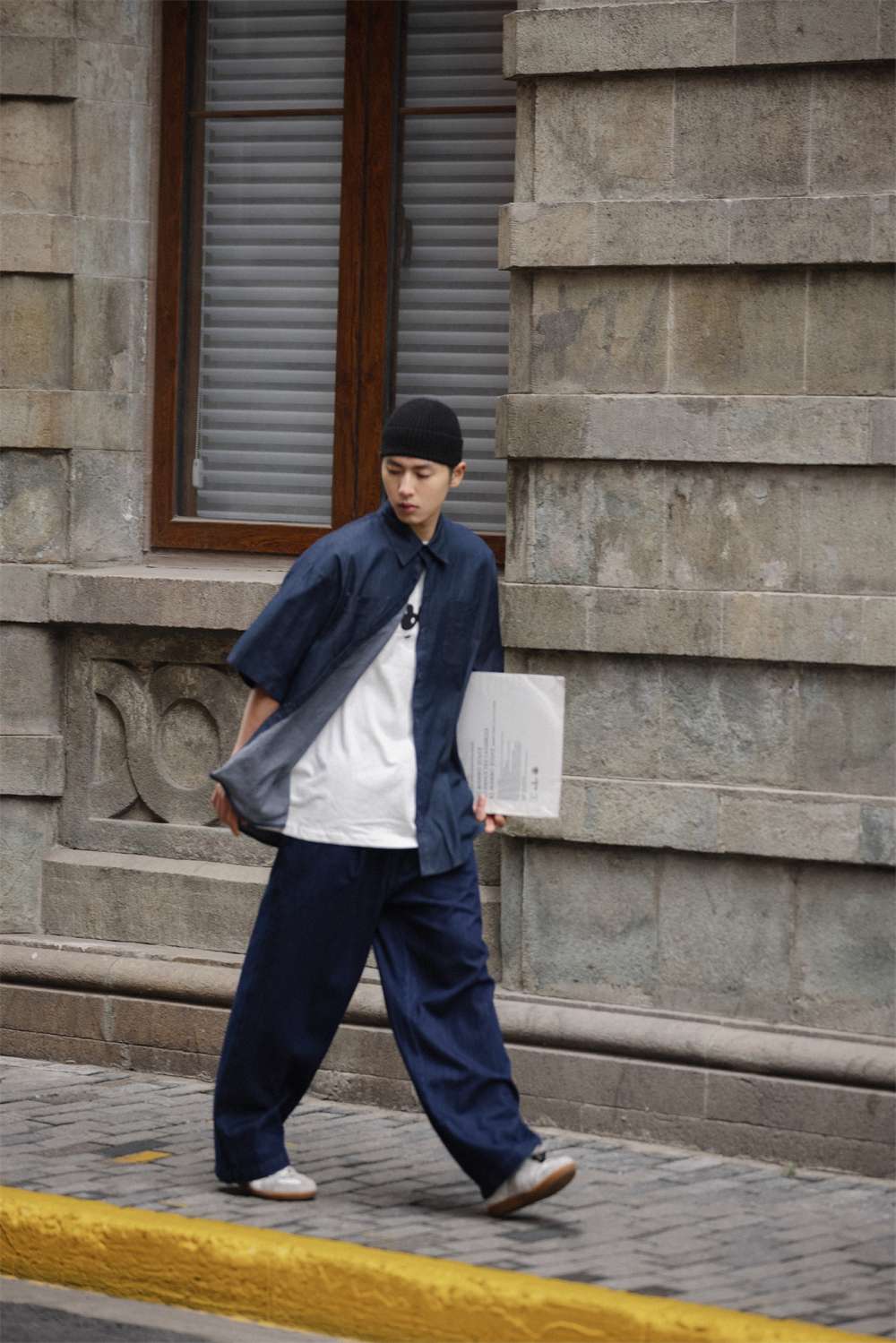 カジュアルスタイル リラックスワイドデニムパンツ