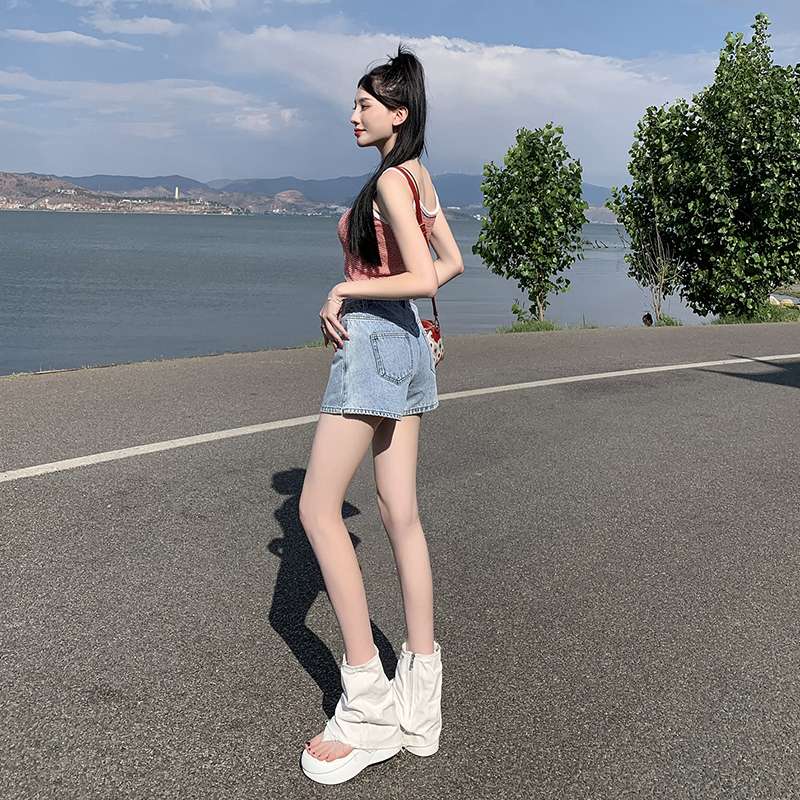 カジュアルスタイル　ハイウエストデニムミニスカート