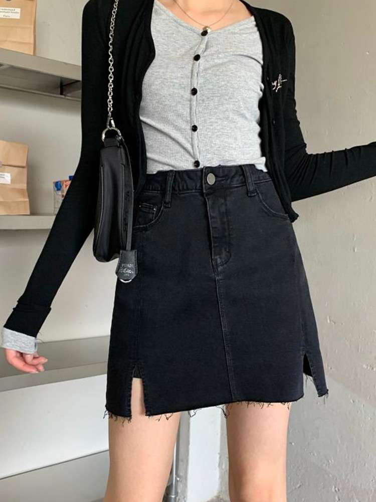 カジュアルスタイル　 フリンジ裾デニムミニスカート