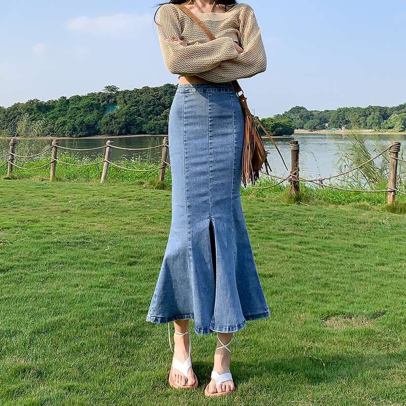 カジュアルスタイル　マーメイドシルエットデニムスカート