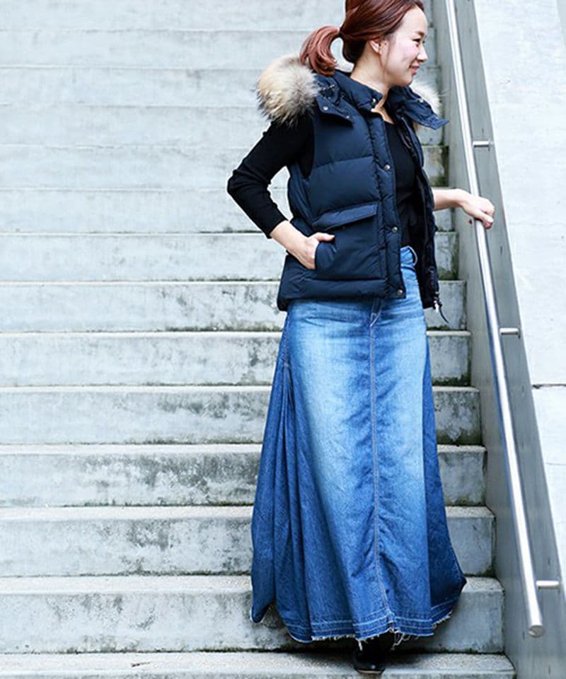 裾フリンジデニムロングマキシスカート