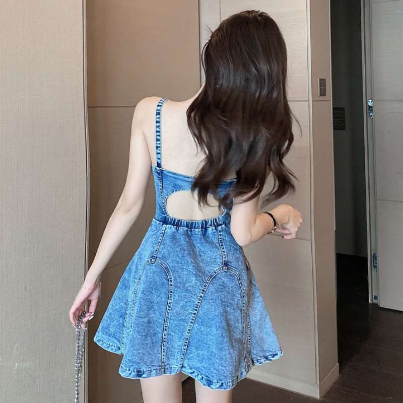 カジュアルスタイル　 デニムコルセットワンピース　サロペット