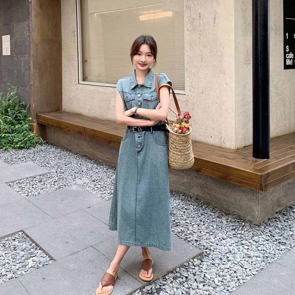 カジュアルスタイル 夏のカフェスタイル デニムシャツワンピース