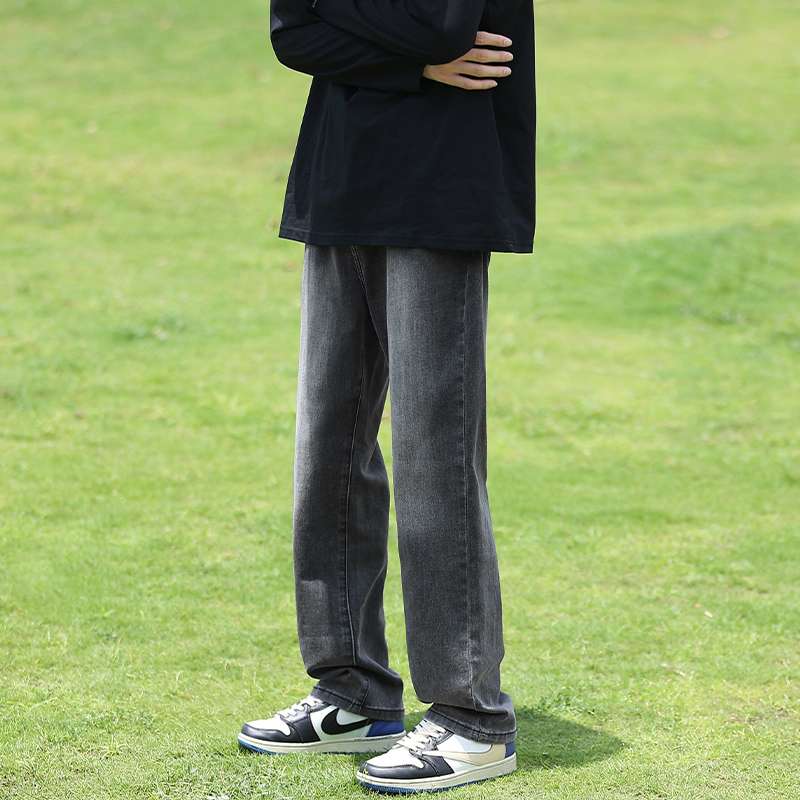 カジュアルスタイル ストレートフィット グレーデニムスラックス