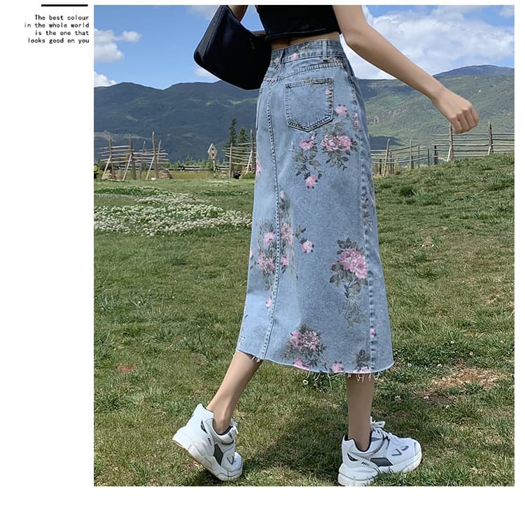 花柄デニムスカート ロング丈 スリット入り 大人可愛い